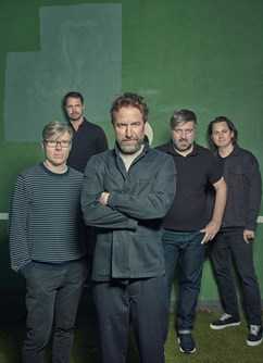 320-2a1205b8037e436ba4189737bd727958