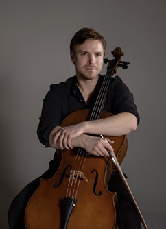 320-4d48e421e3184cb4b5c750d9b4ae7b1c